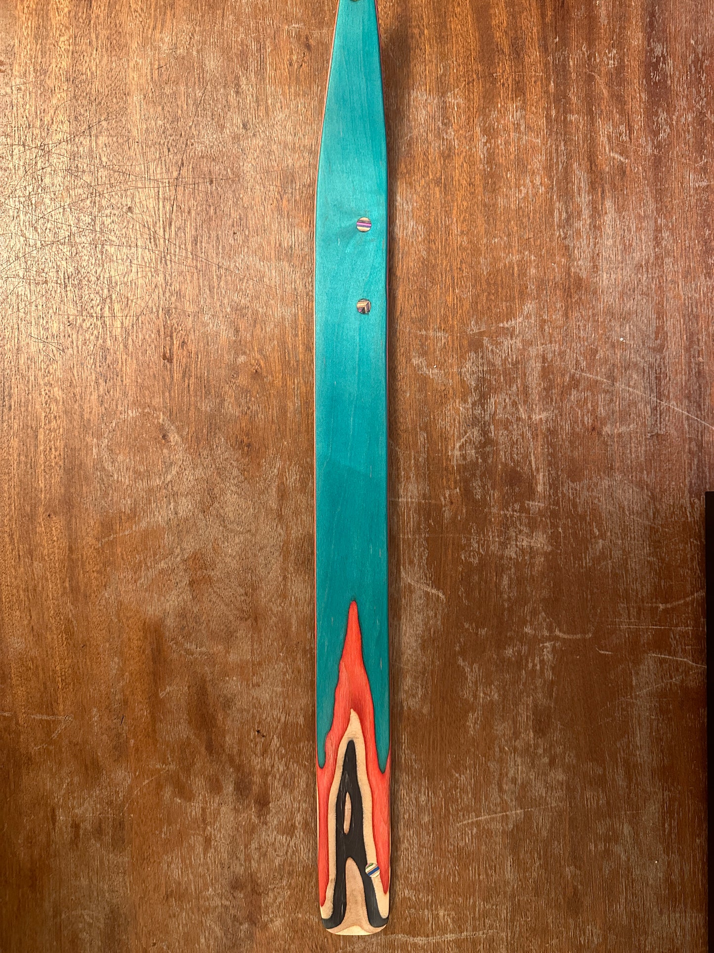Shoehorn upcycled skateboard
